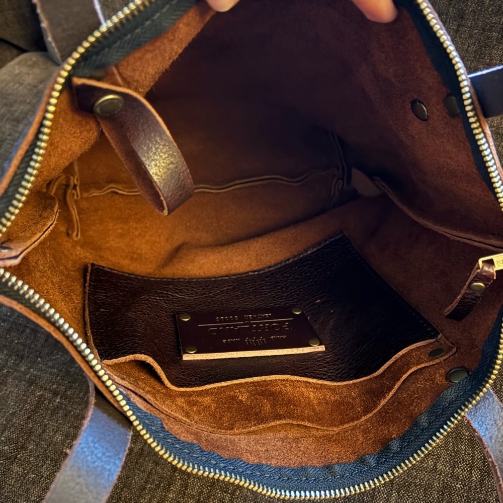 Portland Leather Medium Tote Dark Brown Full Grain Leather Shoulder Bag Zipper - Picture 5 of 8